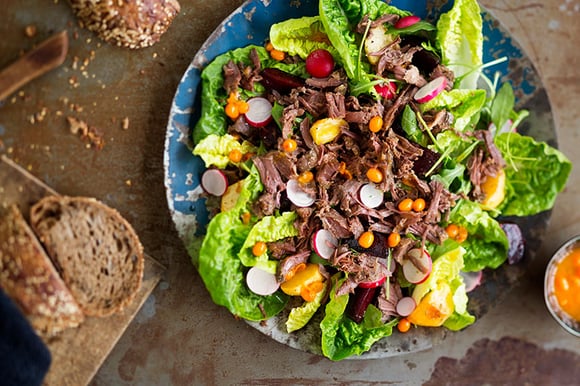 Sallad med kronhjort och havtorn